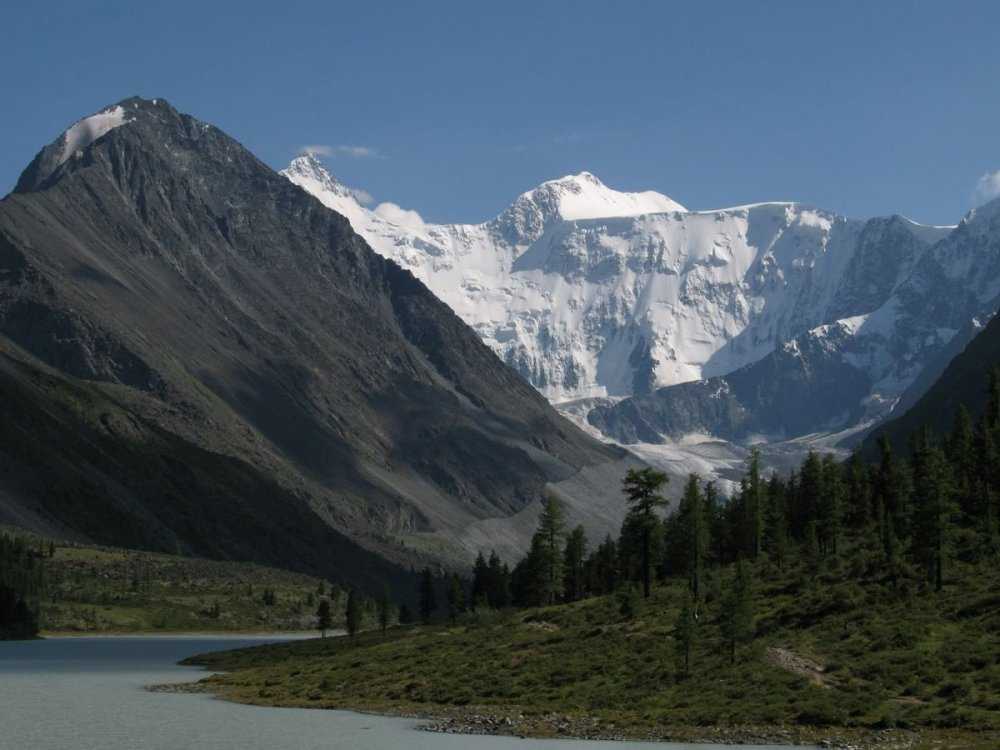 Гора белуха в горном алтае фото